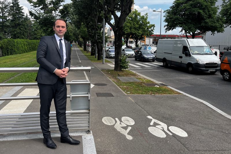 L’Hôpital Édouard Herriot enclavé par une piste cyclable. Le coup de gueule de Jérémie Bréaud