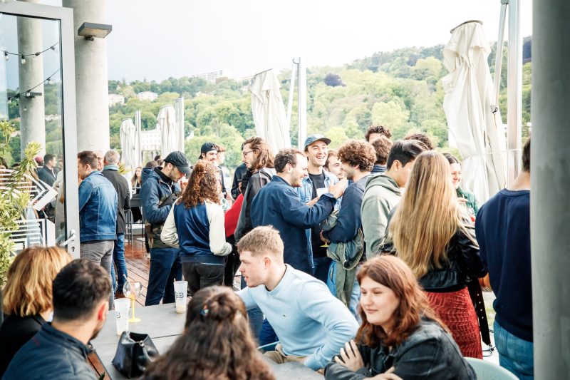 Les plus belles terrasses de Lyon. Le Gourmet Bar, au fil de l’eau