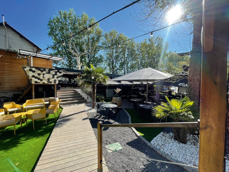 Les plus belles terrasses de Lyon. L’ile Restaurant, un instant hors du temps