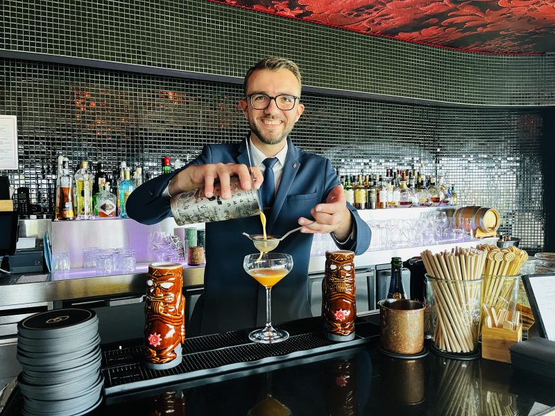 Les cocktails du Sofitel. Sur les conseils de Ludovic Gaillard, le public en prend plein la vue