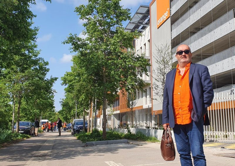 Le promoteur Pierre Nallet inaugure le nouveau siège d’ORANGE