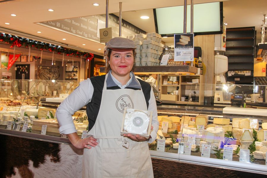 Halles de Lyon. Le fromager Mons affine son image