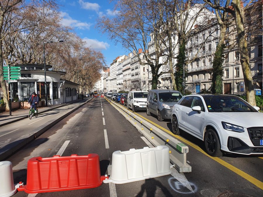 Lyon. La piste cyclable du quai Sarrail déjà détruite