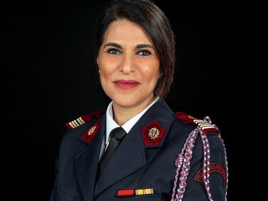 Médecin-colonel Naïma Baladi : « Les femmes ont toute leur place chez les pompiers lyonnais »