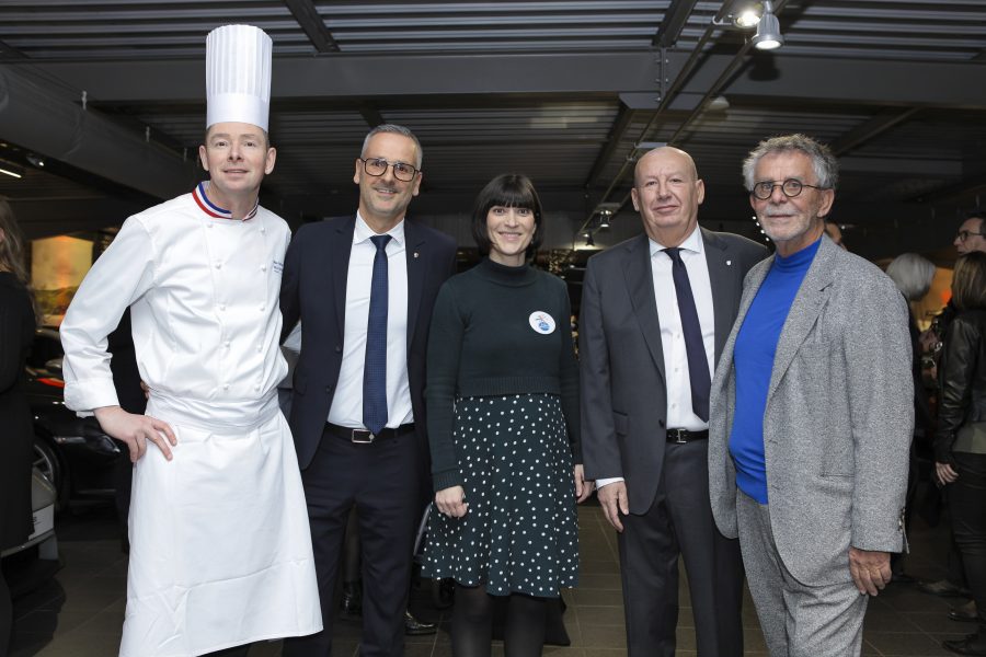 Lyon. Avec Calogero, les Centres Porsche conduisent les Petits Princes à leurs rêves