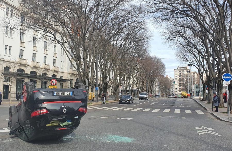 Lyon. Encore un accident grave causé par une absurdité écologiste