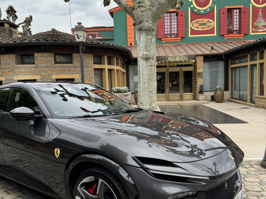 Lyon. Un rarissime et mystérieux pur-sang Ferrari aperçu chez Bocuse
