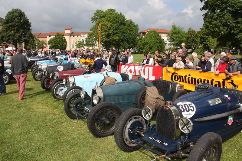 60 Bugatti annoncées au Grand Prix de Lyon 2024