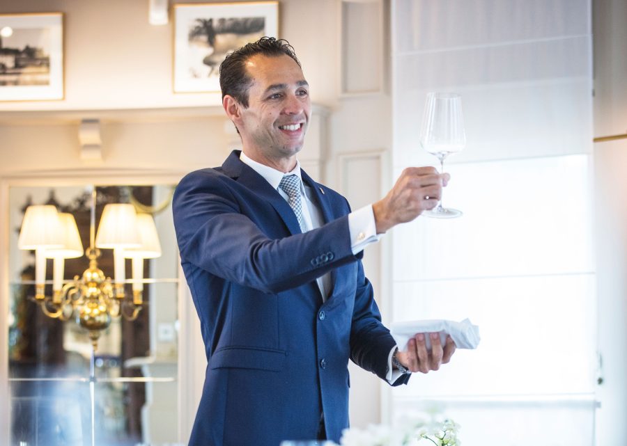 Les 100 ans du restaurant Paul Bocuse. Portrait du maître d’hôtel Charles Orboin