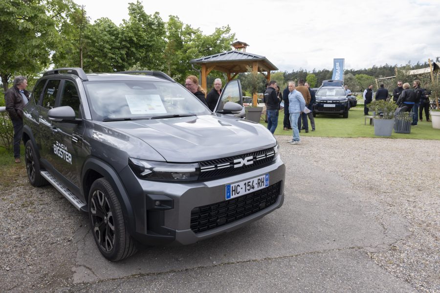 À l’Hippodrome de Parilly, Dacia mise sur son nouveau SUV Bigster