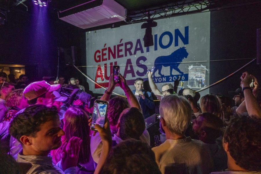 Lyon. Les jeunes Lyonnais chauds bouillants pour Jean-Michel Aulas