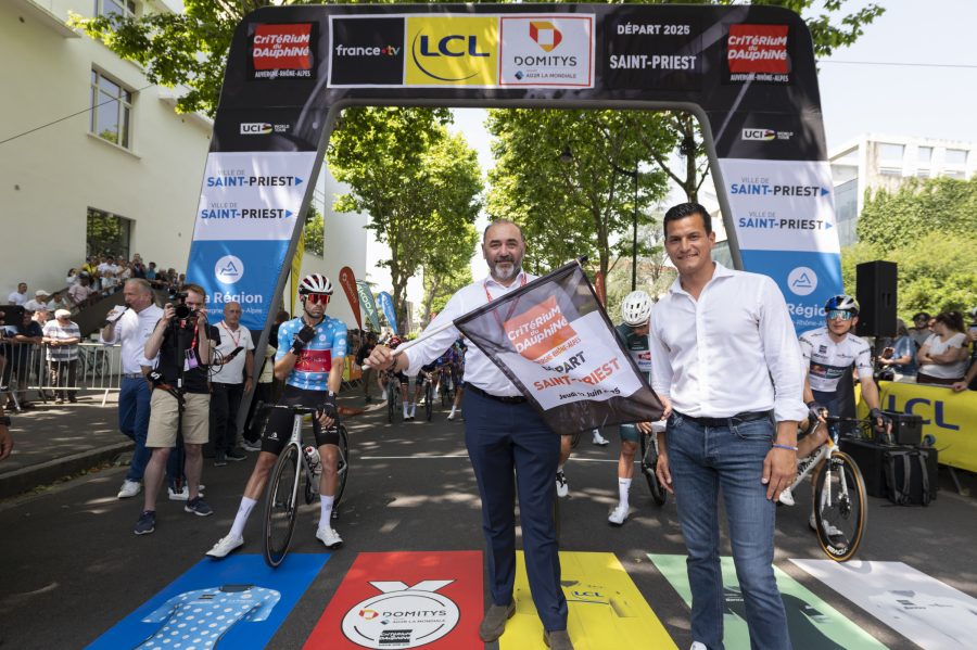 Les stars du Critérium du Dauphiné Libéré font étape à Saint-Priest