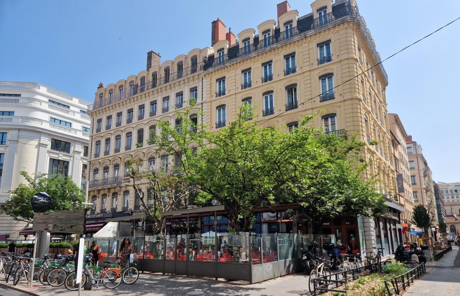 Fermeture de la Presqu’île de Lyon. Menaces sur le Café Perl
