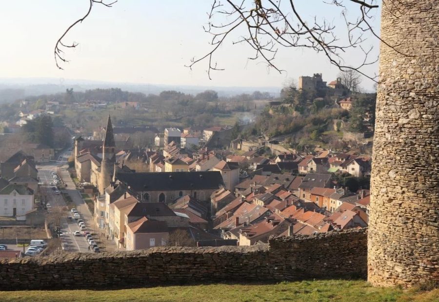 A 1 heure de Lyon : Crémieu, un joyau médiéval