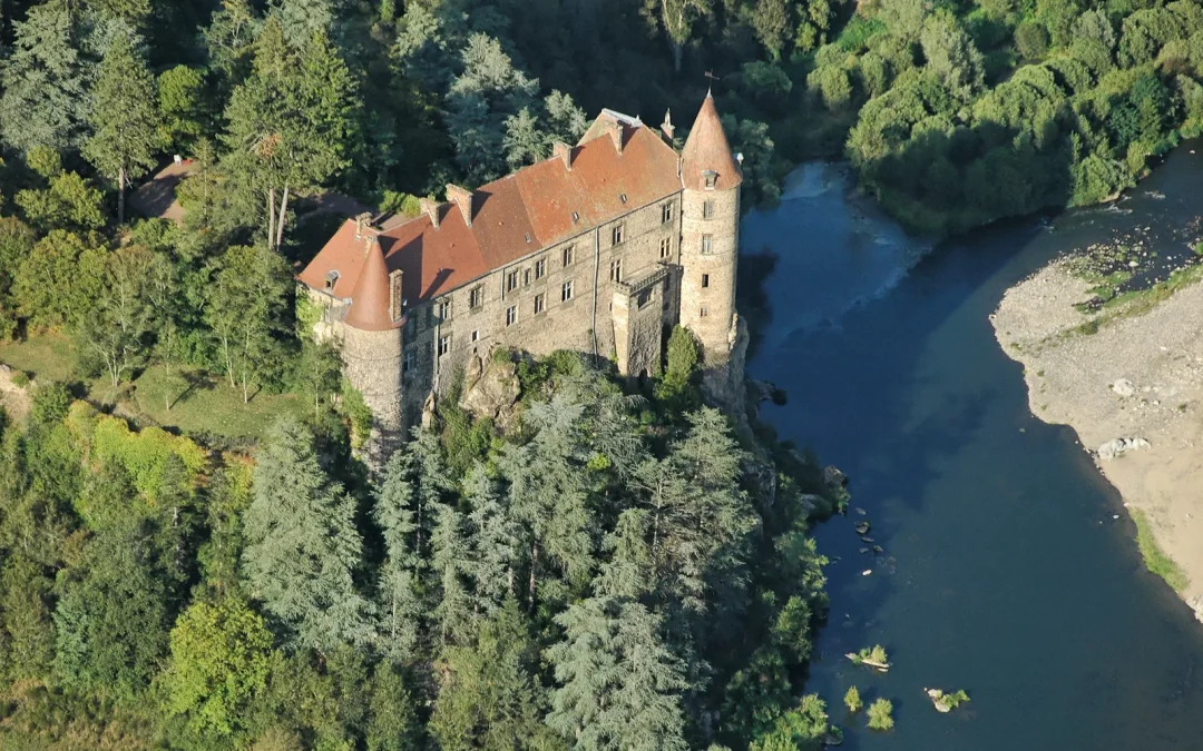 A moins de 2 heures de Lyon : Lavoûte-sur-Loire et le premier château de plaisance