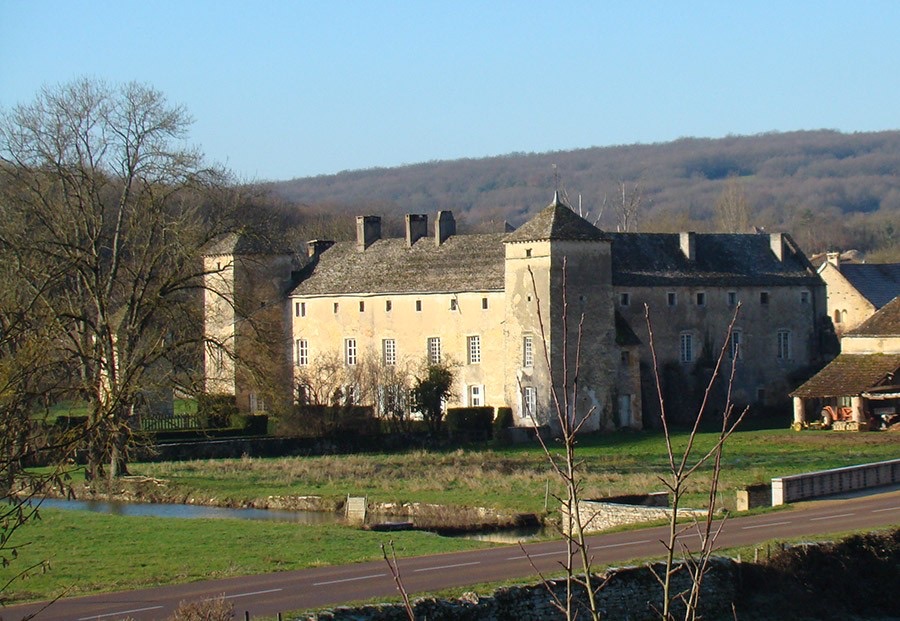 A 1 heure de Lyon : Ozenay, un week-end au château
