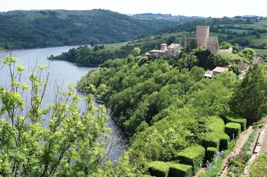 A 1 heure de Lyon : Saint-Jean-Saint-Maurice-sur-Loire, deux villages en un