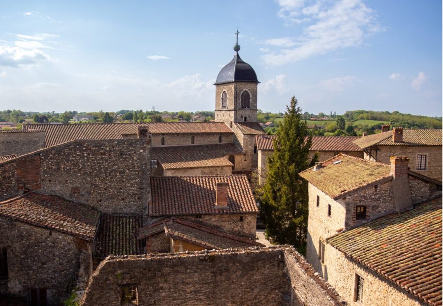 L’ensemble du village de Pérouges semble être figé dans le temps.