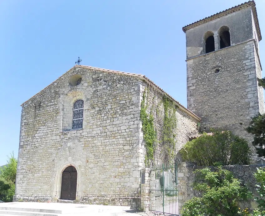 N’oubliez pas de monter jusqu’au sommet du village.