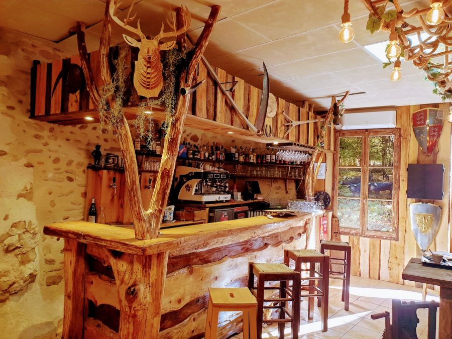 La Taverne du Bélier Rouge met à sa carte de la viande locale.