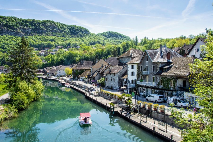 Patrimoine. Une centrale photovoltaïque va-t-elle défigurer la petite Venise de Savoie ?