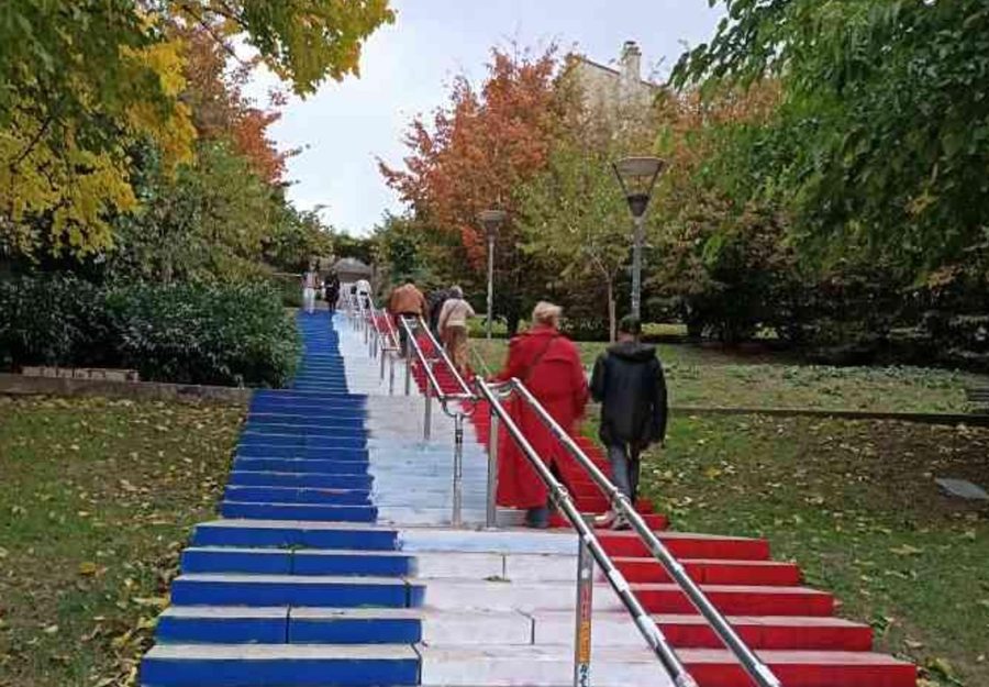 Les royalistes lyonnais repeignent la Croix-Rousse aux couleurs de la France