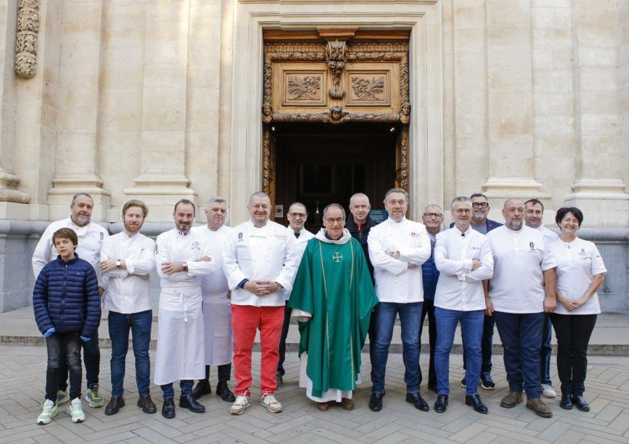 Toques Blanches lyonnaises. Une messe pour remettre l’Eglise au centre du village gastronomique