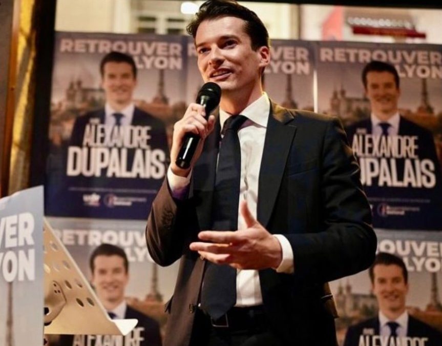 Match des Légendes. Alexandre Dupalais tacle Jean-Michel Aulas