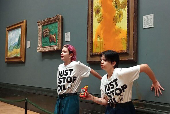 BRITAIN-PROTEST-CLIMATE-ART-VAN GOGH