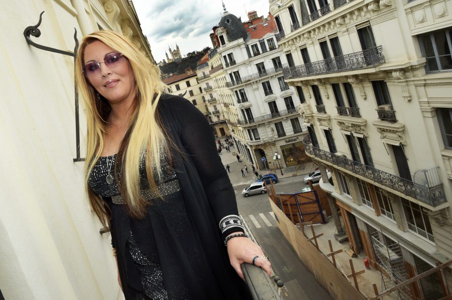 Mort de Loana. La star de la téléréalité était chérie par de nombreux Lyonnais