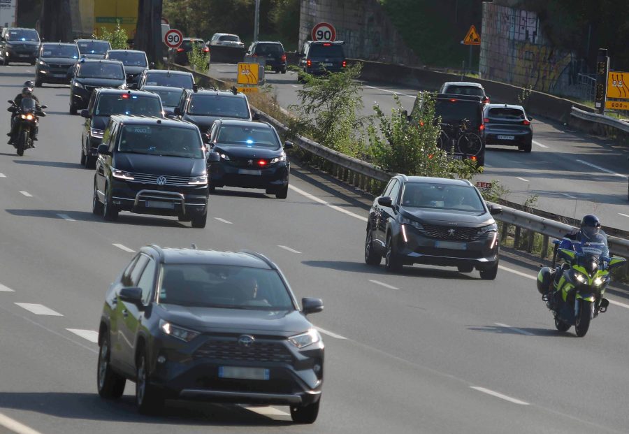 Emmanuel Macron à Lyon. De grosses perturbations attendues lundi et mardi
