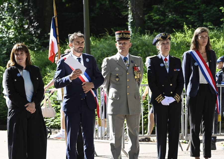 gregory doucet enveloppe 8 mai
