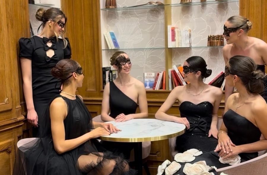 Soirée. Le premier bal des reines de beauté organisé à Lyon