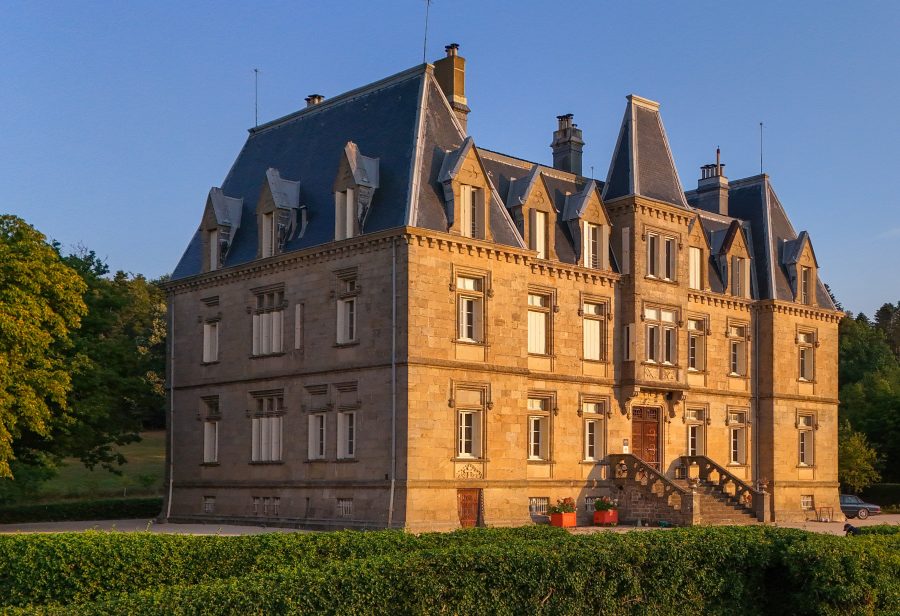 Patrimoine. Visite privée du Château des Faugs