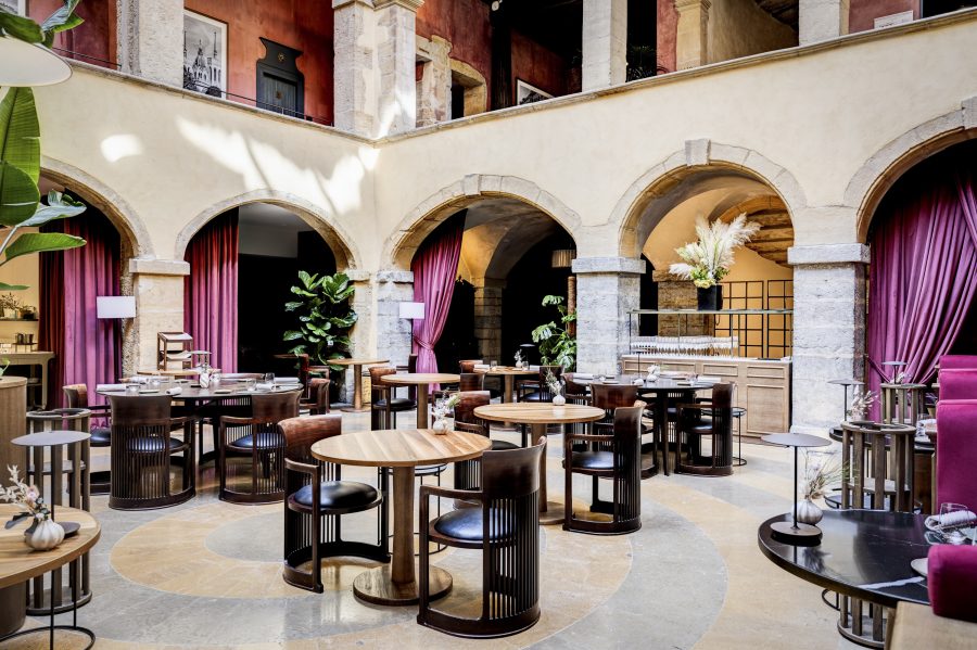 Cour des Loges. Le joyau lyonnais ouvre grand ses portes aux entreprises