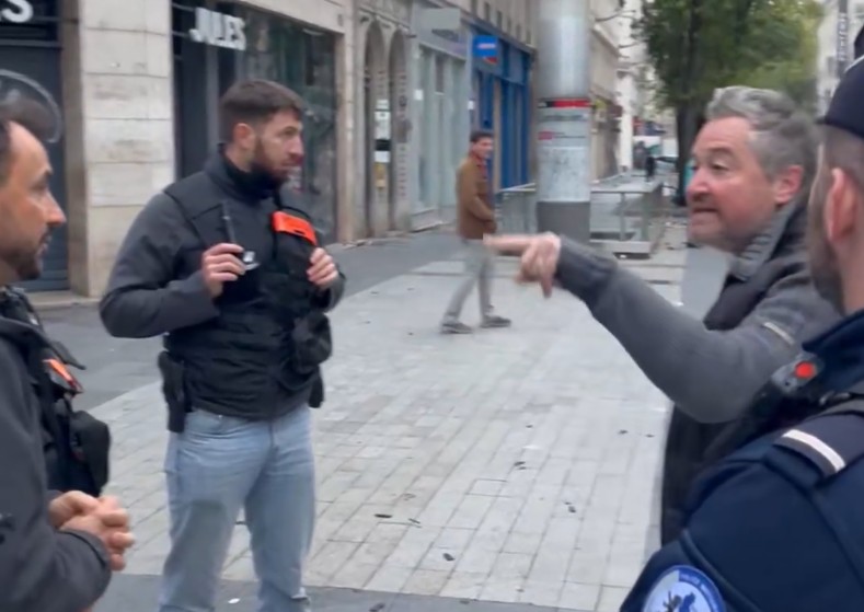 Pillage de Lyon. La démission de Grégory Doucet réclamée par les victimes