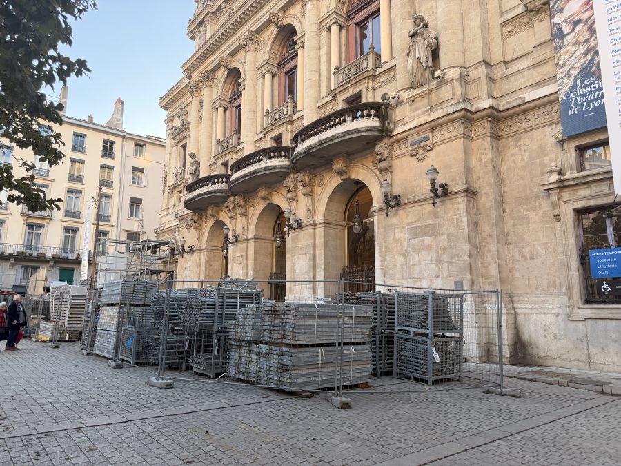 Emeutes à Lyon. Doucet va-t-il mettre en scène le casse du théâtre des Célestins ?